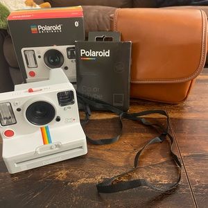 Polaroid Originals - OneStep+ Analog Instant Film Camera with bag and film